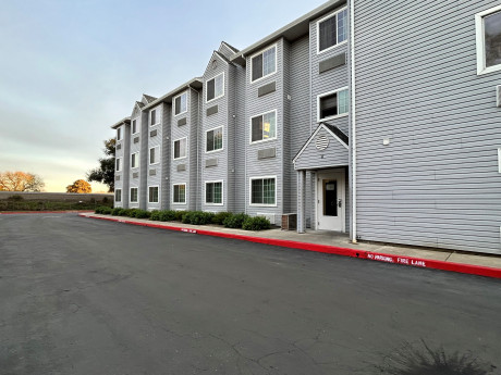 Welcome To SureStay by Best Western Sacramento South Natomas - Exterior